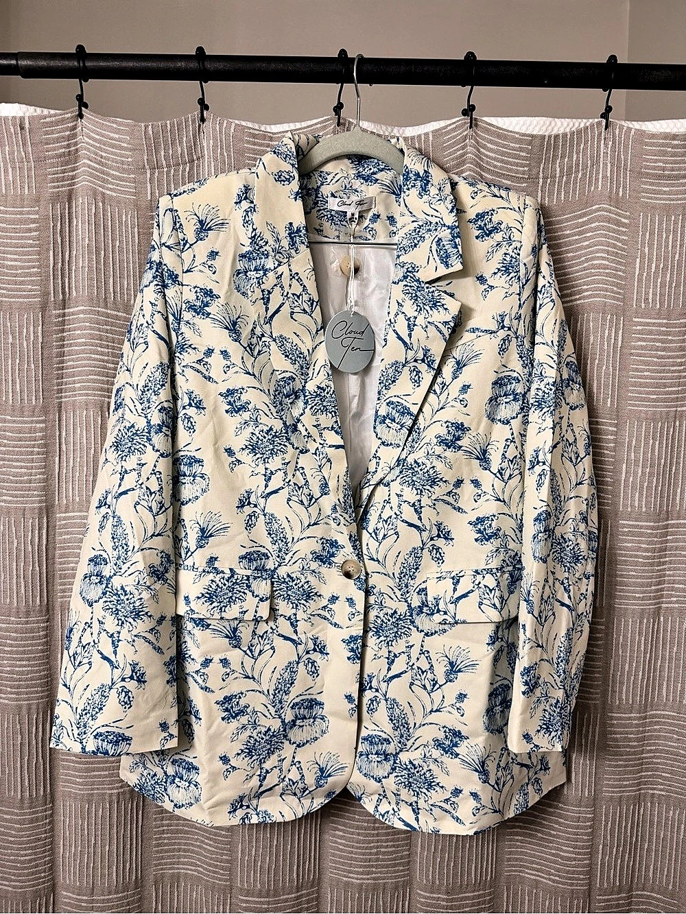 Floral Blazer in Cream & Blue Size Medium NWT